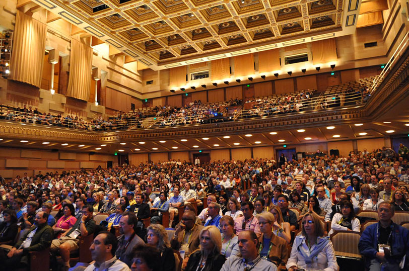 Bruin families in Royce Hall from Parents' Weekend 2010----Photo Credit: http://parentsweekend.ucla.edu/gallery.html