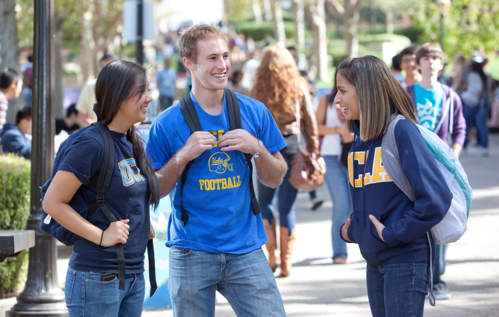 Students on Bruin Walk---Photo Credit: Gavin Holt